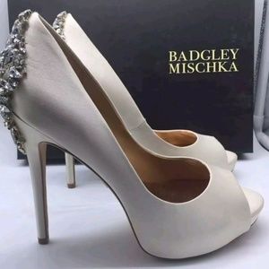 Badgley Mischka 'Kiara' Crystal Pump Size 8